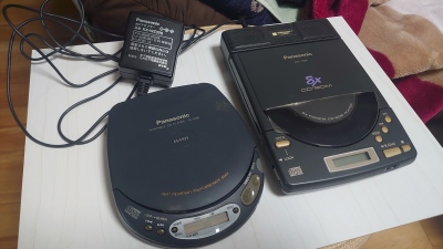 画像有り- ポータブルCD-ROMプレーヤーKXL-DN740A. 1250e Panasonic